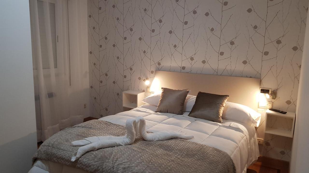Apartamentos Shalom Ribadeo Ngoại thất bức ảnh